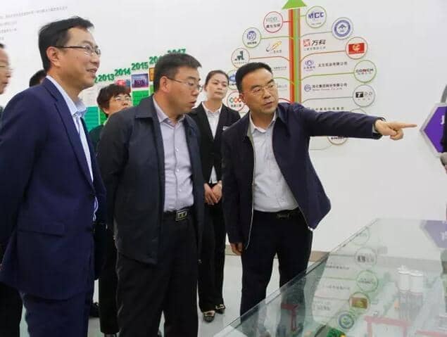 區(qū)委常委、區(qū)紀(jì)委書(shū)記、區(qū)監(jiān)委主任王慶峰調(diào)研天意機(jī)械